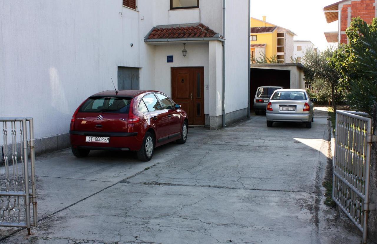 Apartments With A Parking Space Kastel Stafilic, Kastela - 5219 Kaštela Exterior foto